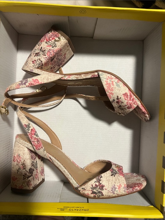 Sam Edelman Shoes - Sam Edelman Floral Ankle-Strap Block Heel Sandal in Pink